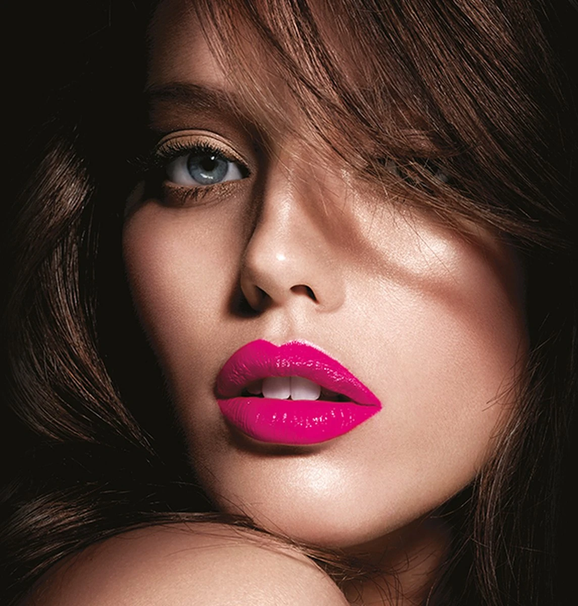 Maybelline Color Sensational - 553 Glamorous Red - Rood - Lippenstift 10 Maybelline Color Sensational - 553 Glamorous Red - Rood - Lippenstift - Afbeelding 8