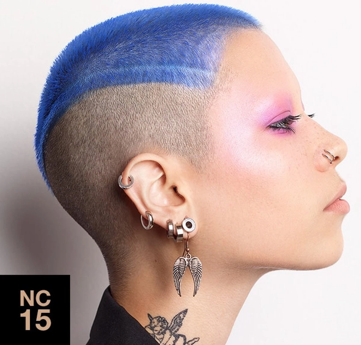 MAC Cosmetics Studio Fix Fluid Foundation - NC15 7 MAC Cosmetics Studio Fix Fluid Foundation - NC15 - Afbeelding 5