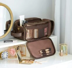 Merkloos Waterbestendige Lederen Toilettas Voor Mannen Grote Reistas Scheren Dopp Kit Badkamer Gym Toiletten Make-up Organizer Met Gratis Natte Droge Tas -Cosmetische Kortingen Winkel 1200x1148 15