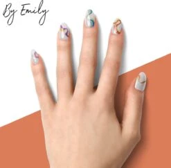 By Emily - Nagel Wrap - The Magic Belongs To Color | 16 Stickers | Nail Wrap | Nail Art | Trendy | Design | Nagellakvrij | Eenvoudig | Nagel Wrap | Nagel Stickers | Folie | Zelfklevend | Sjablonen -Cosmetische Kortingen Winkel 1200x1180 24