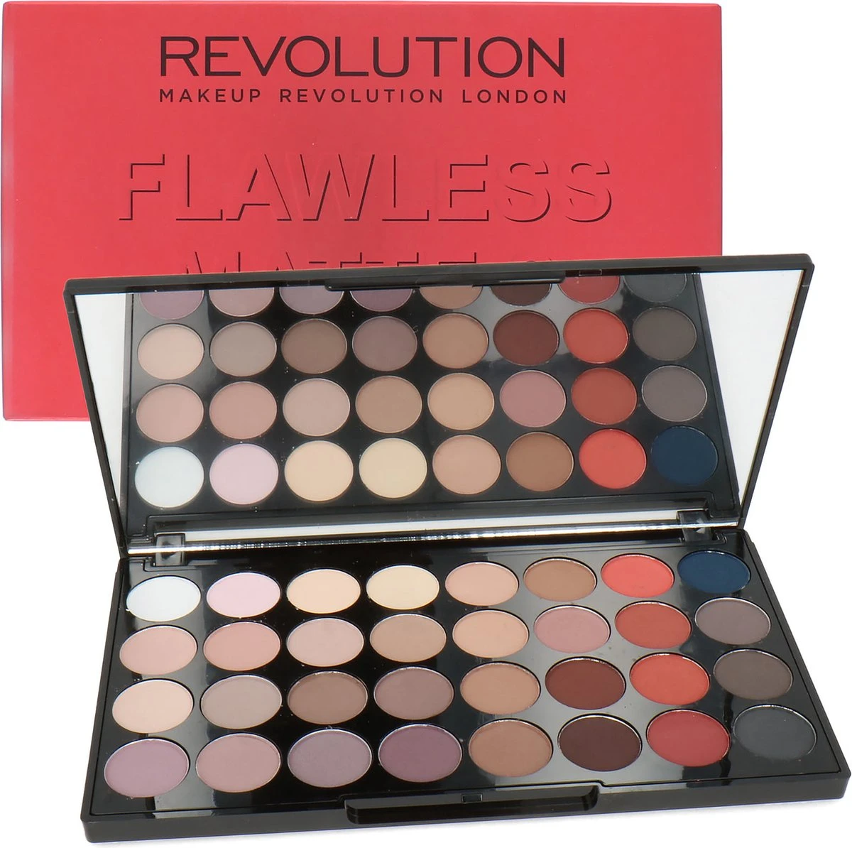 Makeup Revolution Flawless Matte 2 Oogschaduw Palette 3 Makeup Revolution Flawless Matte 2 Oogschaduw Palette