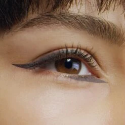 L'Oréal Paris Matte Signature Eyeliner Van Superliner – Matte Liquid Eyeliner – Waterproof - 06 Greige Signature – Grijs -Cosmetische Kortingen Winkel 1200x1200 1059