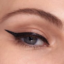 Maybelline Hyper Easy Liner Liquid Eyeliner - 800 Knockout Black 19 Maybelline Hyper Easy Liner Liquid Eyeliner - 800 Knockout Black -Cosmetische Kortingen Winkel 1200x1200 1117