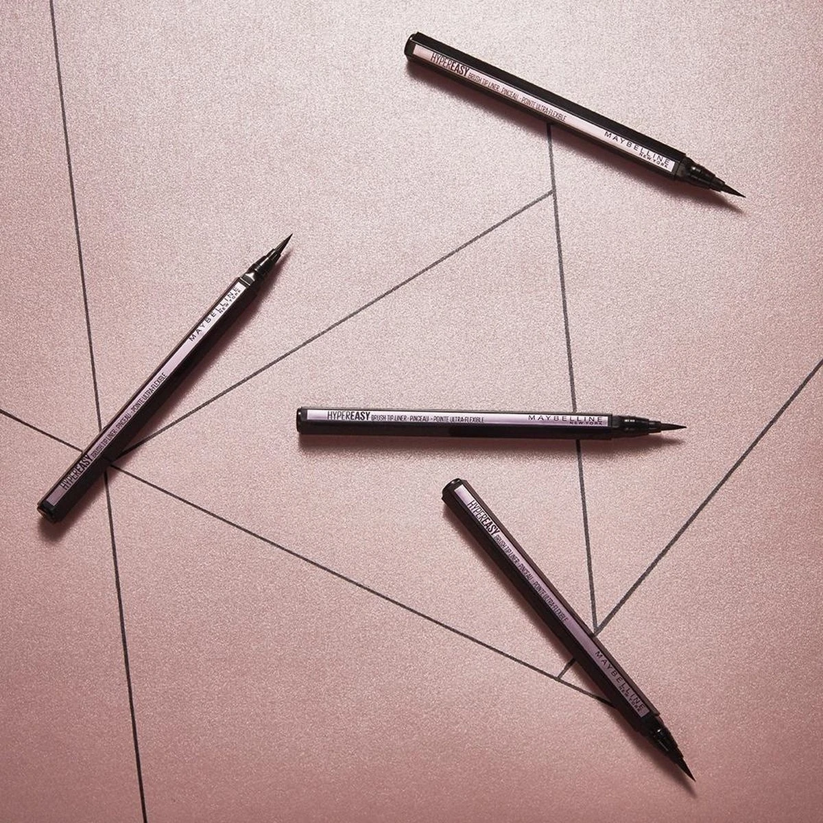 Maybelline Hyper Easy Liner Liquid Eyeliner - 800 Knockout Black 7 Maybelline Hyper Easy Liner Liquid Eyeliner - 800 Knockout Black - Afbeelding 5