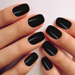 #BADBLACK - Influence Gellac - Zwarte Gellak - Gellak Zwart UV - UV Gellak - Gel Nagellak - Gellac - Kado Vrouw - Valentijns Cadeau - Kado Voor Haar - 10 Ml -Cosmetische Kortingen Winkel 1200x1200 2088