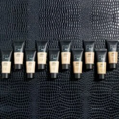 Maybelline Fit Me Matte & Poreless Foundation - 230 Natural Buff -Cosmetische Kortingen Winkel 1200x1200 219