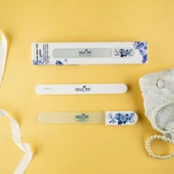 Herome Glazen Nagelvijl Glasvijl Delfts Blauw - Limited Edition - Onslijtbare Nagelvijl - Voorkomt Splijten En Haakjes -Cosmetische Kortingen Winkel 1200x1200 2348