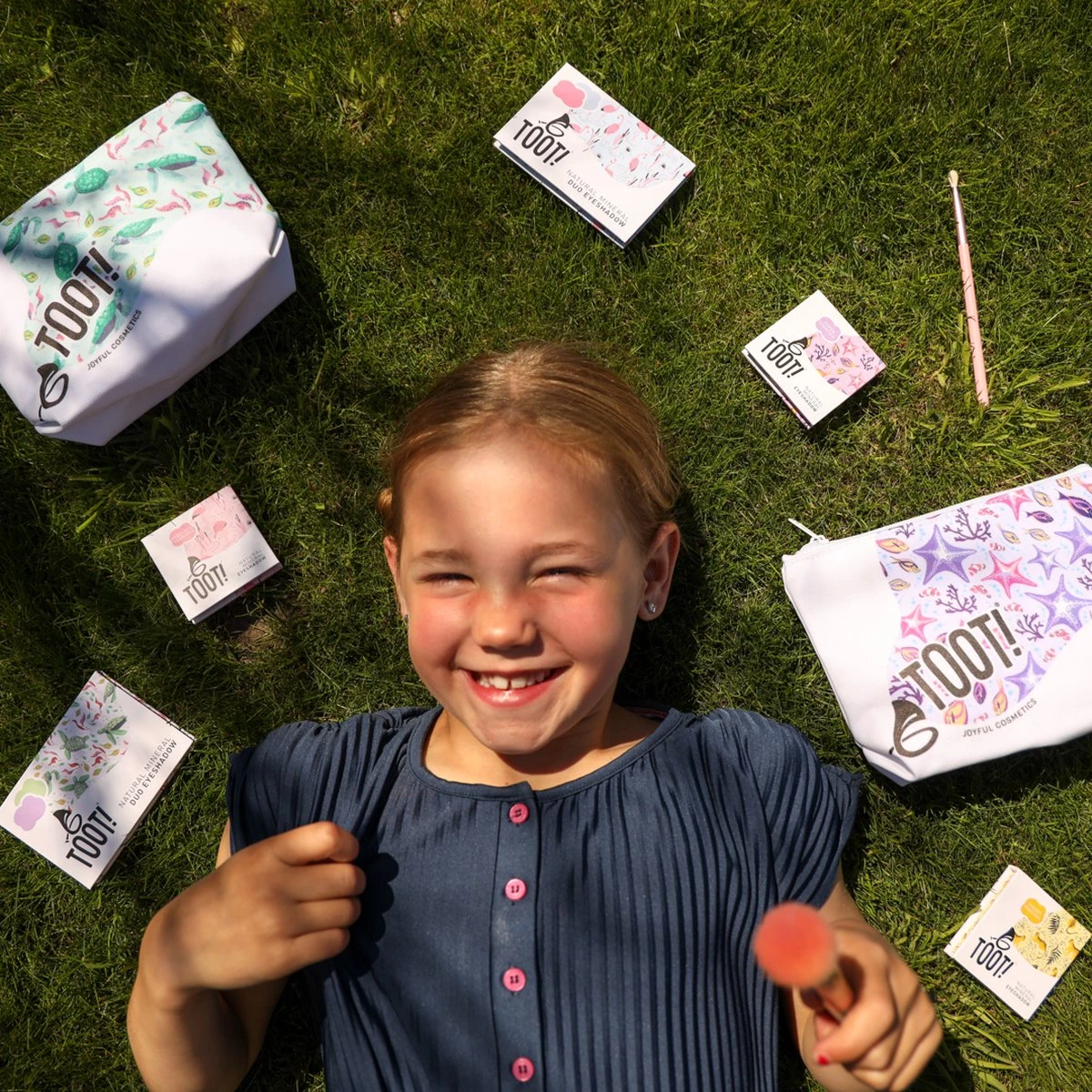 TOOT! Make Up Tasje Zeester - Waterafstotend - Toilettas - Kinder Make Up - Tiener Make Up 6 TOOT! Make Up Tasje Zeester - Waterafstotend - Toilettas - Kinder Make Up - Tiener Make Up - Afbeelding 4