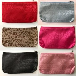 Make-up Tasje / Toilettasje / Organizer / Etui - Lila - Mat Met Glanzende Woorden SOIGNE - Met Rits - Waterafstotend - Afmeting 18,5 X 10,5 X 2 Centimeter -Cosmetische Kortingen Winkel 1200x1200 2750