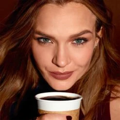 Maybelline SuperStay Matte Ink Lipstick Coffee Collection Limited Edition - 270 Cocoa Connoisseur - Bruine Lippenstift - 5 Ml 28 Maybelline SuperStay Matte Ink Lipstick Coffee Collection Limited Edition - 270 Cocoa Connoisseur - Bruine Lippenstift - 5 Ml -Cosmetische Kortingen Winkel 1200x1200 704