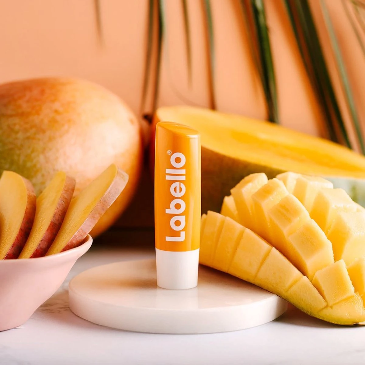 Labello Lippenbalsem Lipcare – Mango Shine 5 Labello Lippenbalsem Lipcare – Mango Shine - Afbeelding 3