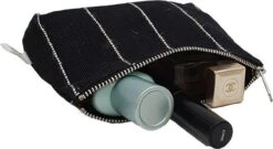 ANNA NERA Fairtrade Etui - Juf Cadeau - Make Up Tasje - Toillettasje - Toiletry Bag Jute S Black 300-031 12 ANNA NERA Fairtrade Etui - Juf Cadeau - Make Up Tasje - Toillettasje - Toiletry Bag Jute S Black 300-031 -Cosmetische Kortingen Winkel 1200x655 2