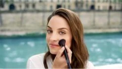 Bourjois - Delice De Poudre Bronzing Powder Browning Powder 52 16.5G -Cosmetische Kortingen Winkel 1200x679