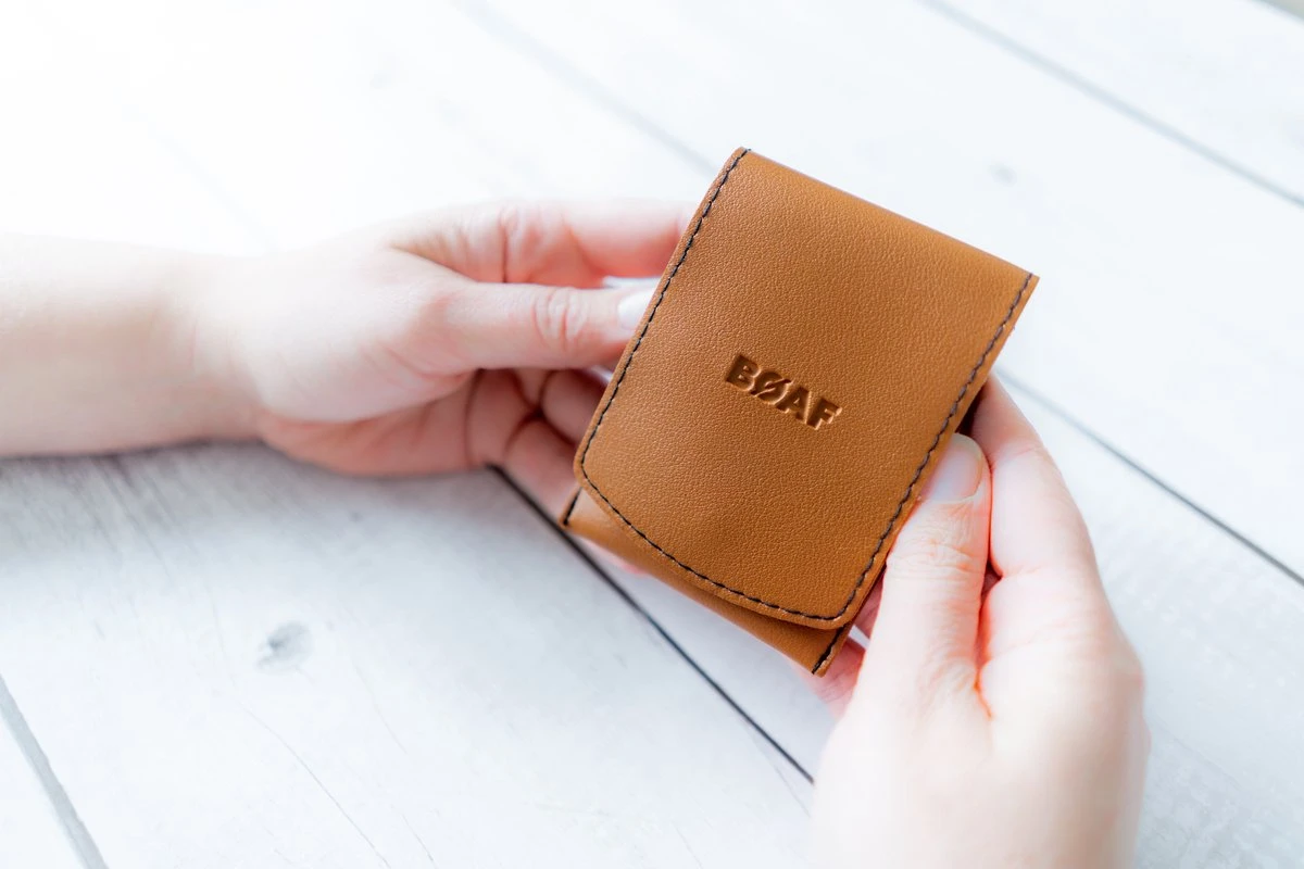 Merkloos Manicure Set - Travel Kit - Luxe 4-delige Set - Met Lederen Opbergetui - Voor Handverzorging - Voetverzorging - Gezichtsverzorging - Nagelschaartje 8 Merkloos Manicure Set - Travel Kit - Luxe 4-delige Set - Met Lederen Opbergetui - Voor Handverzorging - Voetverzorging - Gezichtsverzorging - Nagelschaartje - Afbeelding 6