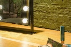 United Entertainment - Hollywood Spiegel Met 12 LEDs - 36x47,5 Cm - Zwart -Cosmetische Kortingen Winkel 1200x800 62