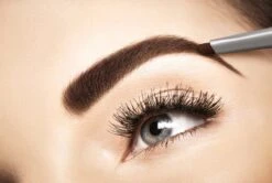 L’Oréal Paris Brow Artist Xpert Wenkbrauwpotlood - 105 Brunette -Cosmetische Kortingen Winkel 1200x807 1