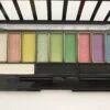 Wynie - Oogschaduw Palette - 12 Vrolijke Matte En Shimmer Tinten Blauw, Groen, Roze, Paars, Geel, Wit En Zwart - 1 Doos Met 2 Applicatoren - Nummer 060831 -Cosmetische Kortingen Winkel 1200x899 13