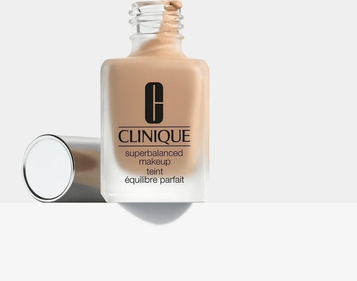 Clinique Superbalanced Foundation - 04 Cream Chamois 7 Clinique Superbalanced Foundation - 04 Cream Chamois - Afbeelding 5