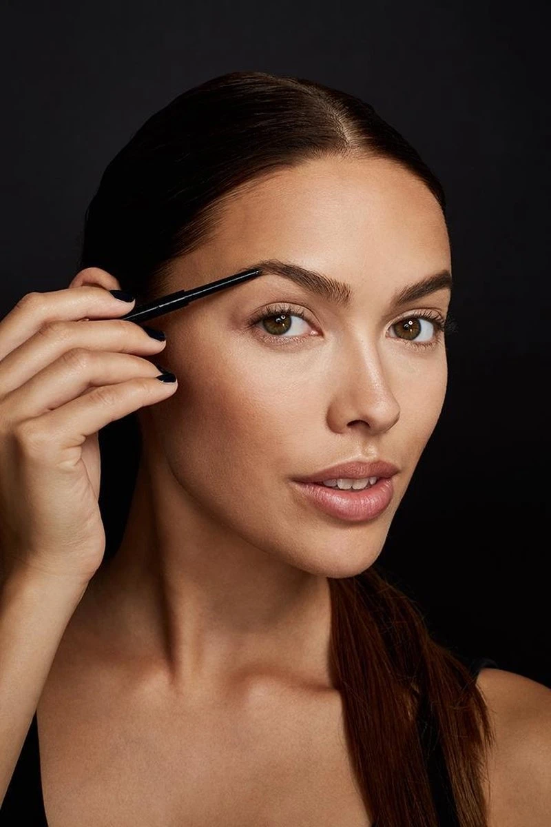 Maybelline Brow Satin Duo - 01 Dark Blond - Blond - Wenkbrauwpotlood En Poeder 8 Maybelline Brow Satin Duo - 01 Dark Blond - Blond - Wenkbrauwpotlood En Poeder - Afbeelding 6