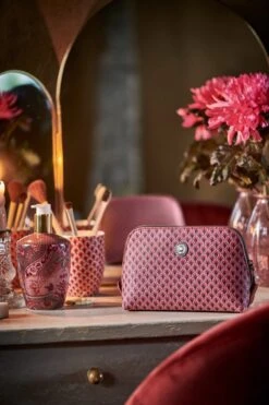 Pip Studio Kleine Make-up Tas - Suki - Roze - 19/15x12x6cm -Cosmetische Kortingen Winkel 800x1200 43