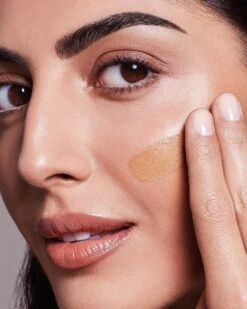 Max Factor - Radiant Lift Foundation - 050 Natural -Cosmetische Kortingen Winkel 960x1200 11